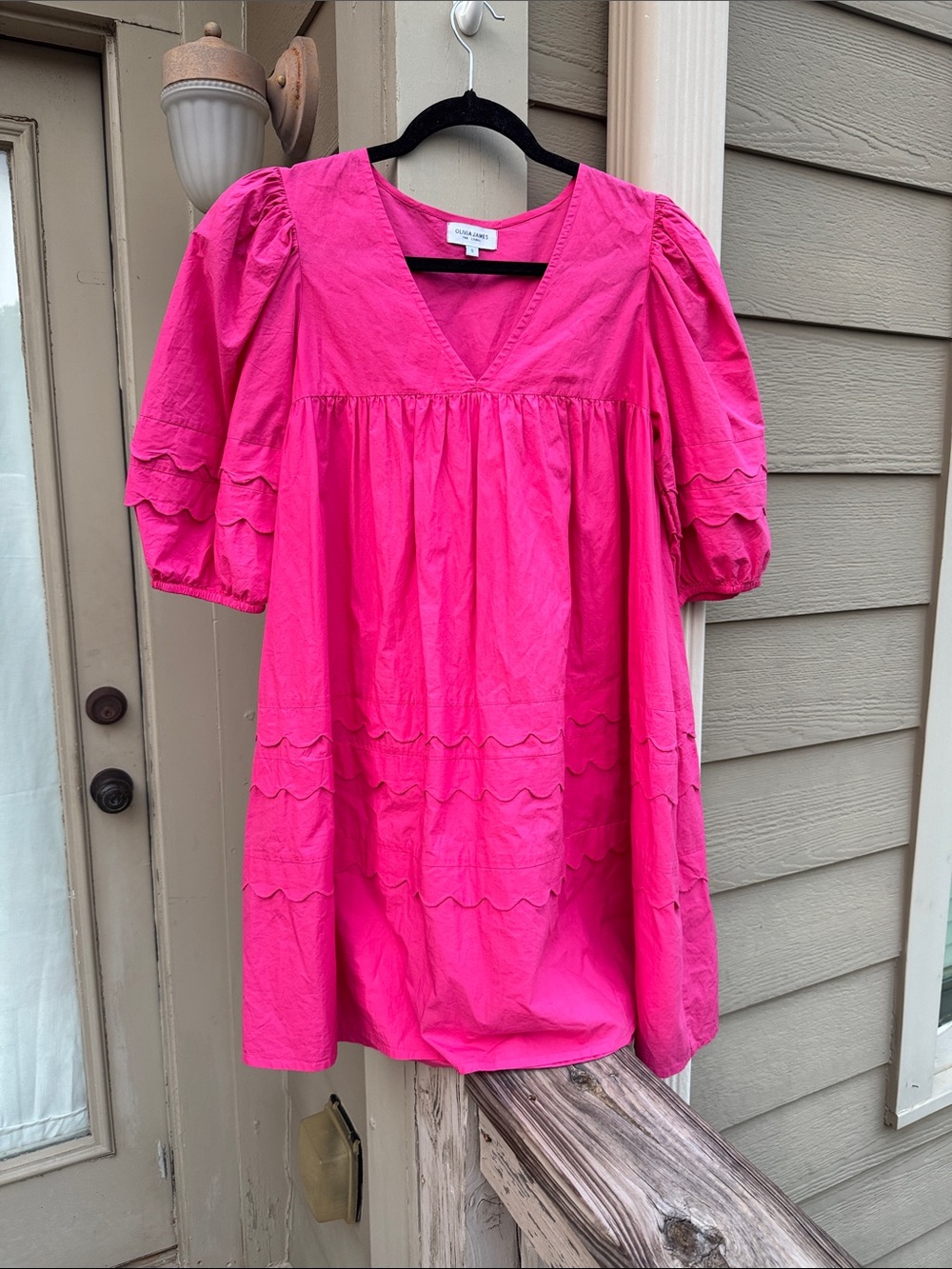 Bright Pink V-Neck Tiered Puff-Sleeve Cotton Dress